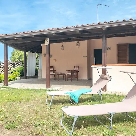Clelia Apartment *